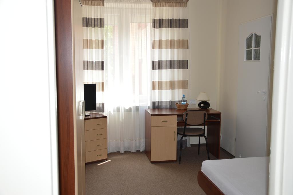 Pokoje Goscinne Centrum Kultury Prawoslawnej Białystok Habitación foto